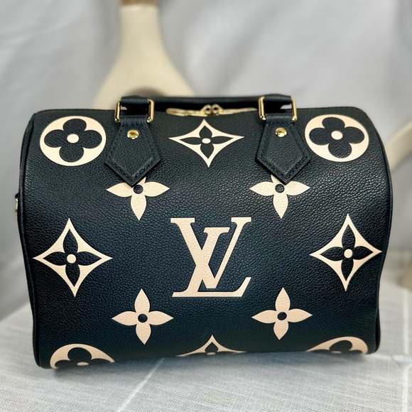 NEW Louis Vuitton Black & Beige Monogram Empreinte Leather Speedy Bandoulière 25 - Picture 10 of 17